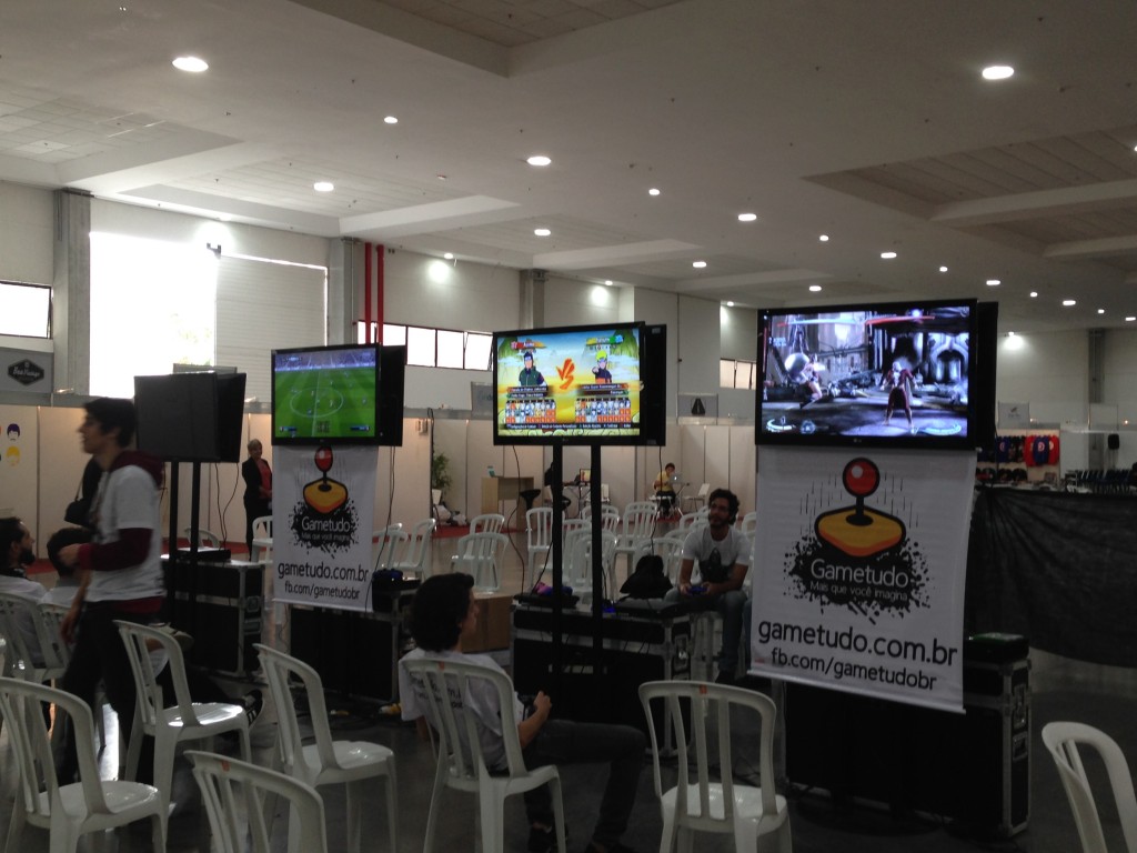 Campeonato de games é uma das atrações do show (foto: Luiza Guimarães)