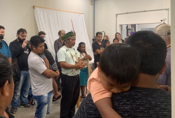 jornalcomunicacao.ufpr.br-mae-ufpr-recebe-canoas-indigenas-centenarias-que-estavam-no-museu-paranaense-indigenas-canoa