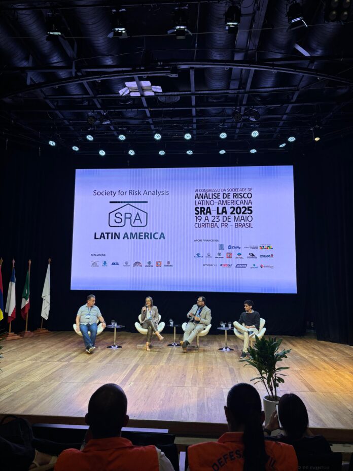 Foto painel 7 congresso 1 (3)